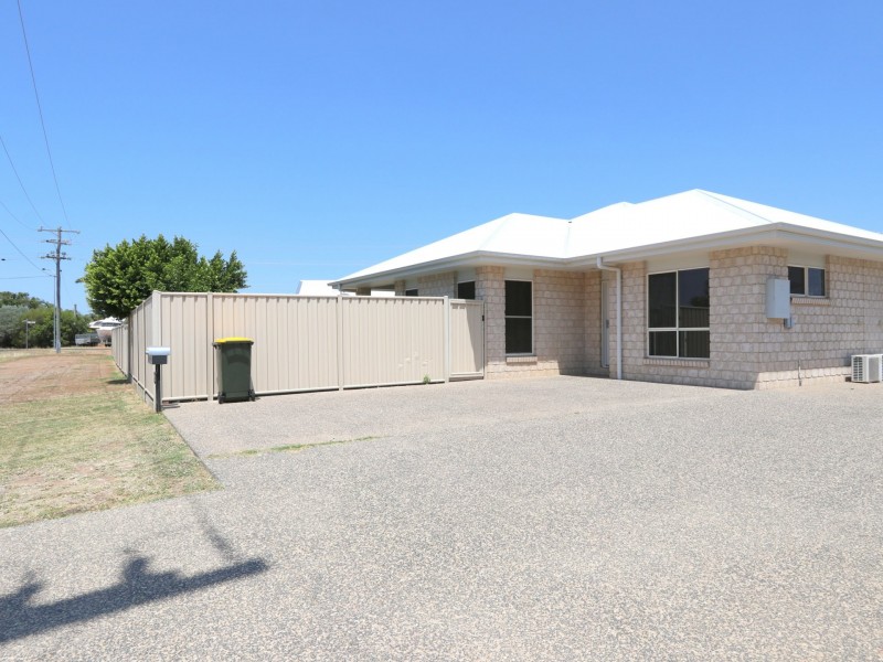 1/62 Gladstone Street, Emerald QLD 4720