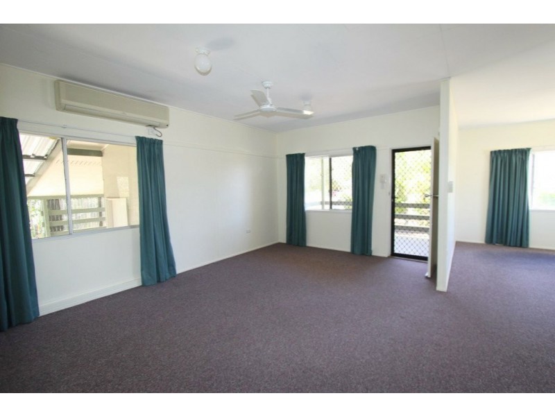 34 Campbell Street, Emerald QLD 4720