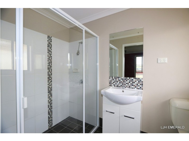 5 Moriarty Street, Emerald QLD 4720