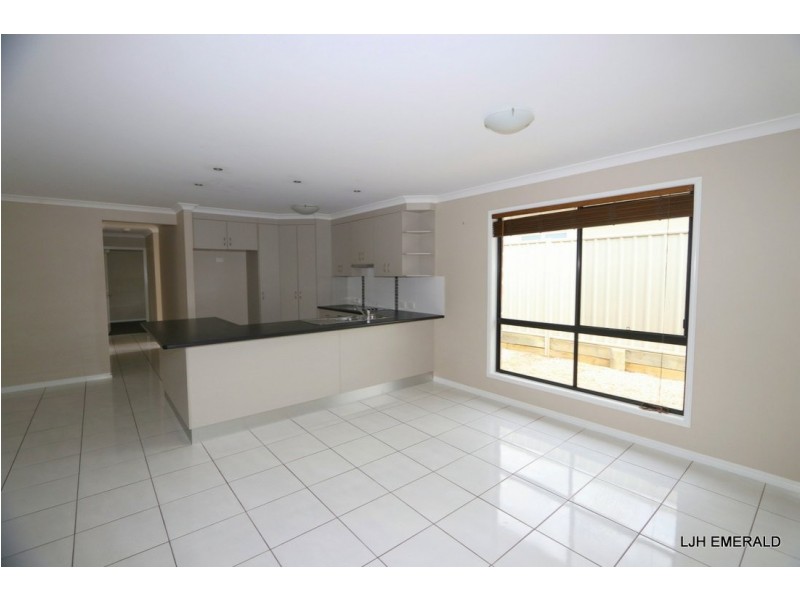 5 Moriarty Street, Emerald QLD 4720