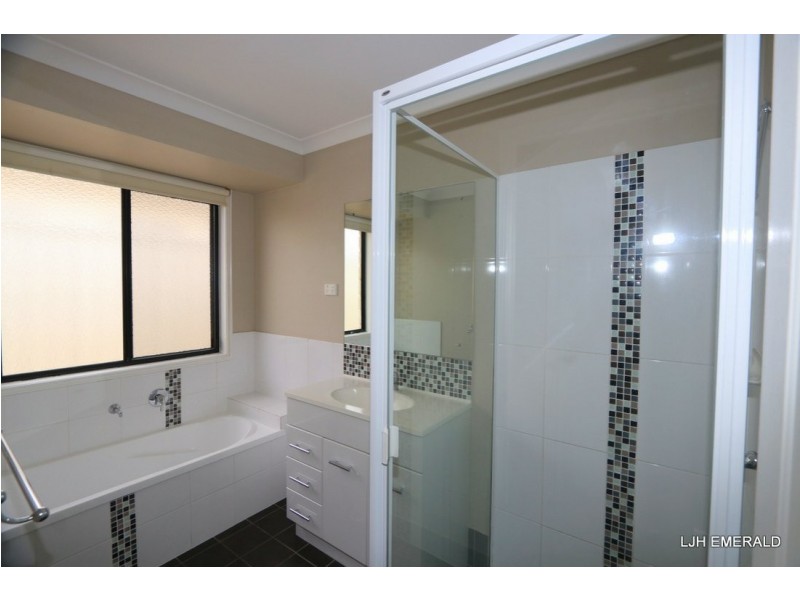 5 Moriarty Street, Emerald QLD 4720