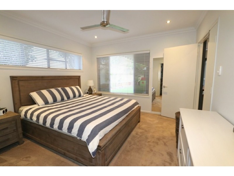 4 Saville Street, Emerald QLD 4720