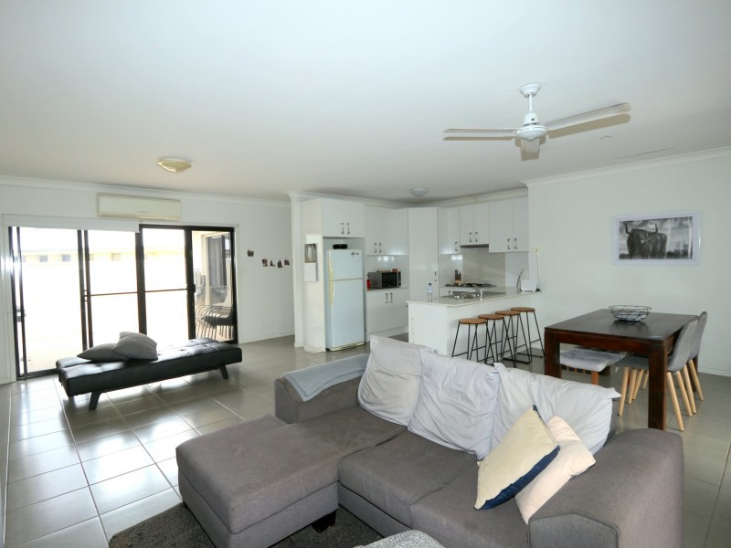 10 Paperbark Place, Emerald QLD 4720