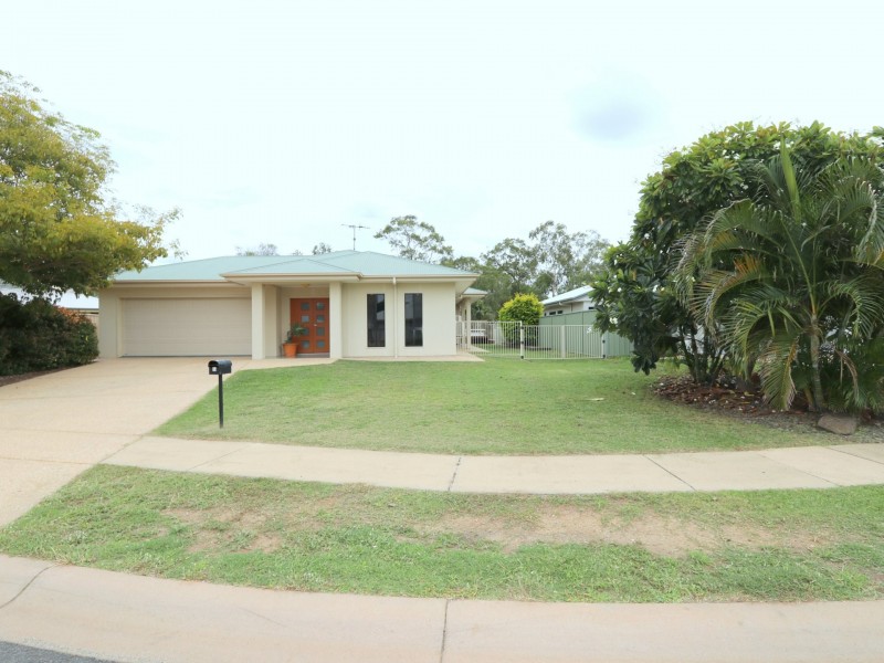 10 Paperbark Place, Emerald QLD 4720