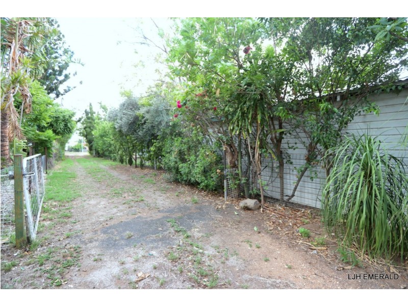 13a Brief Street, Emerald QLD 4720
