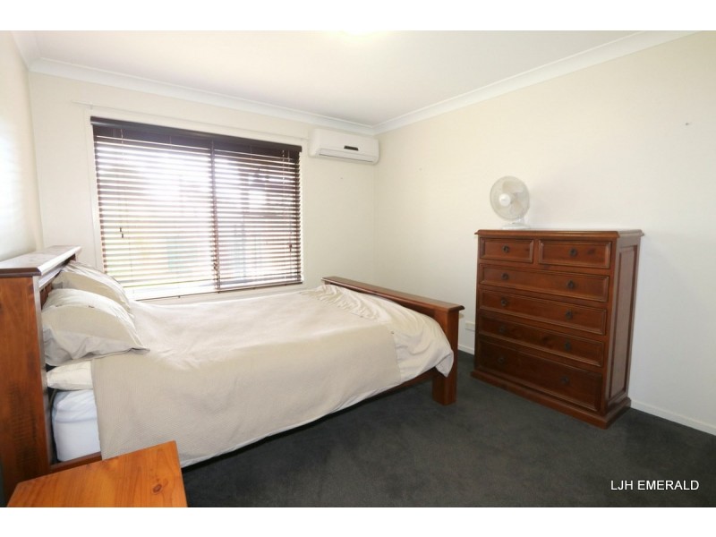 9 Jacqueline Drive, Emerald QLD 4720