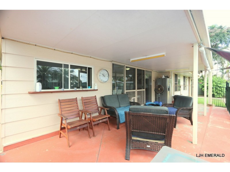 9 Jacqueline Drive, Emerald QLD 4720