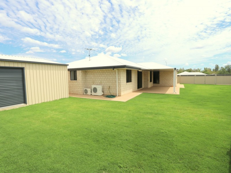 17 Berthun Street, Emerald QLD 4720