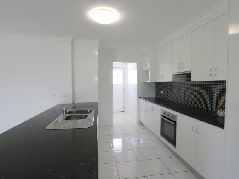 17 Berthun Street, Emerald QLD 4720