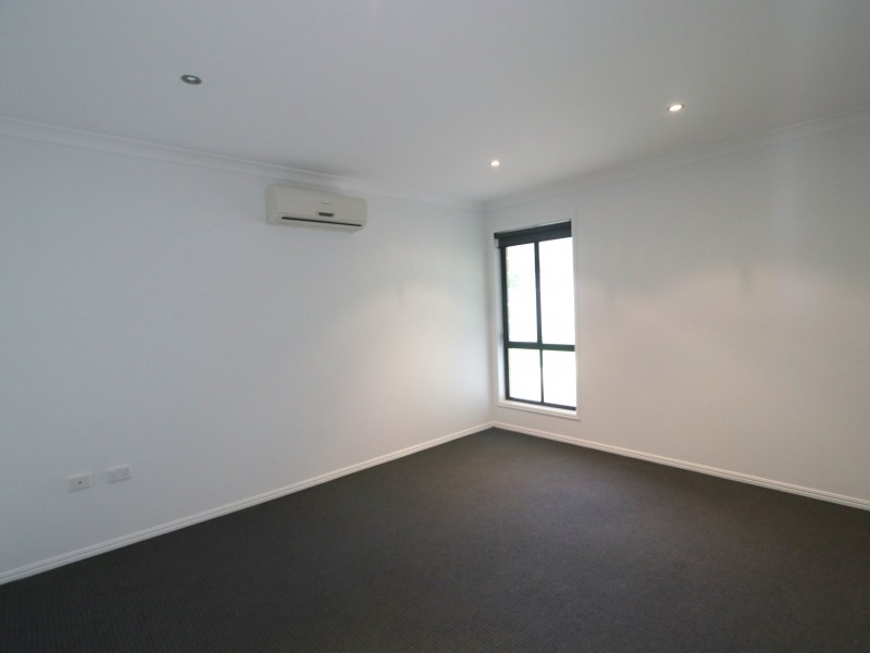 17 Berthun Street, Emerald QLD 4720