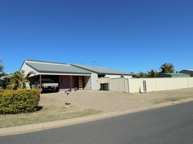 11B Brokenwood Street, Emerald QLD 4720