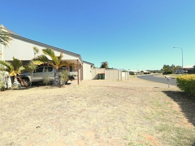 11B Brokenwood Street, Emerald QLD 4720