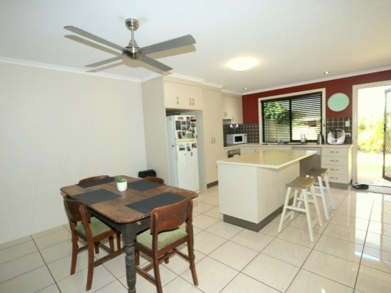11B Brokenwood Street, Emerald QLD 4720