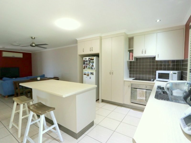11B Brokenwood Street, Emerald QLD 4720