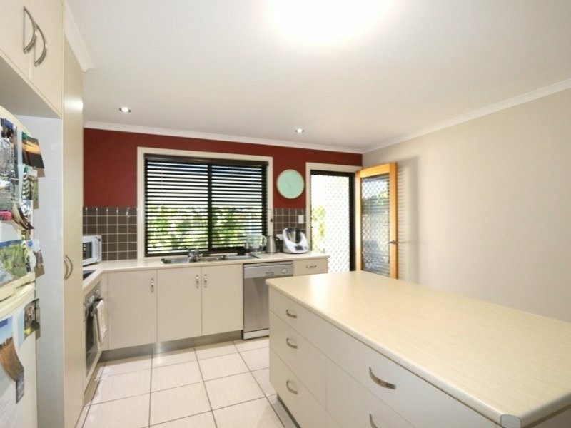 11B Brokenwood Street, Emerald QLD 4720