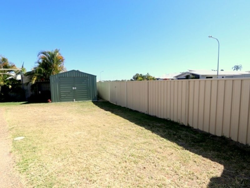 11B Brokenwood Street, Emerald QLD 4720