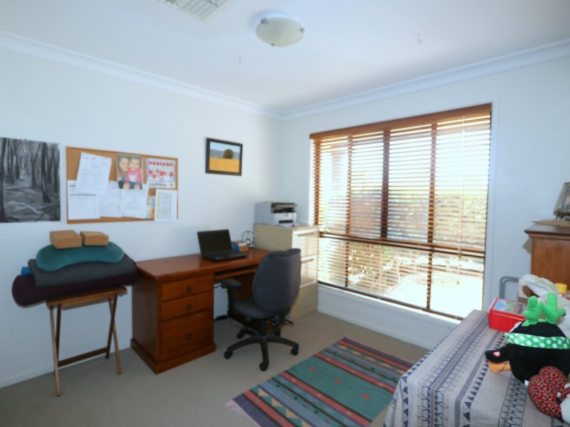 10 Haswell Street, Emerald QLD 4720