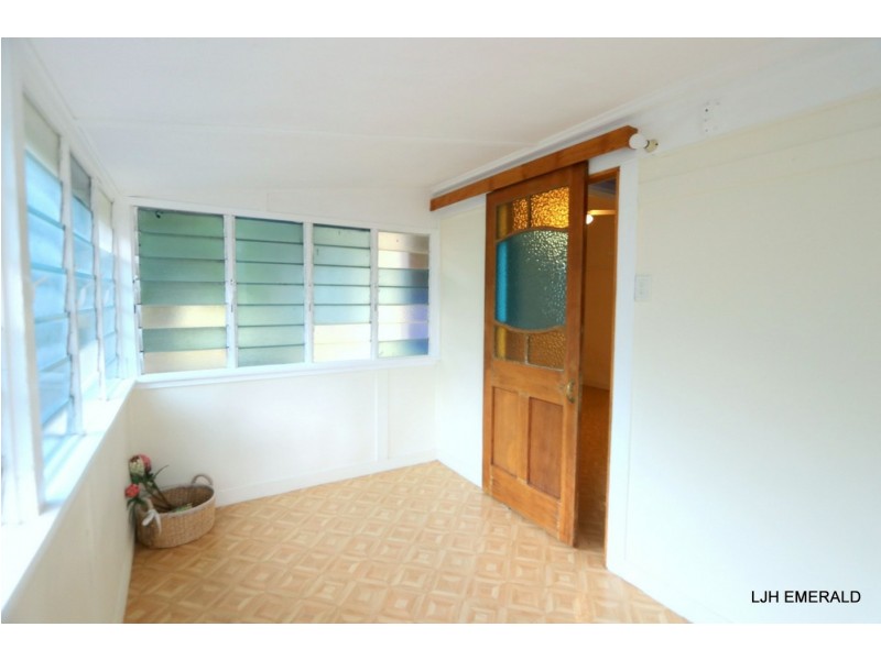 15 Brief Street, Emerald QLD 4720