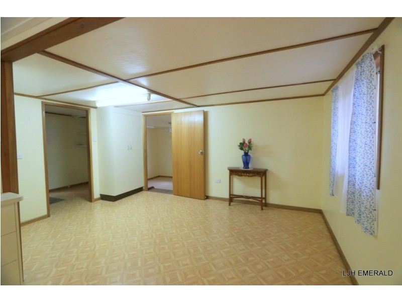 15 Brief Street, Emerald QLD 4720