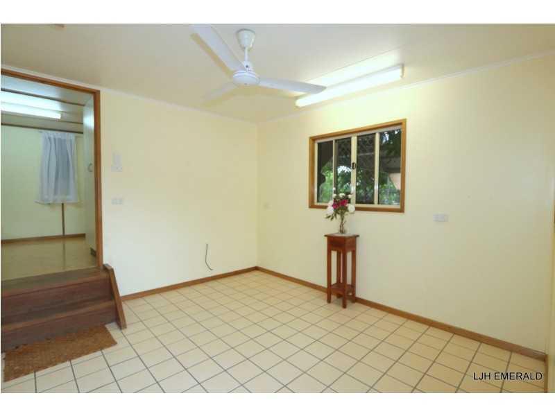 15 Brief Street, Emerald QLD 4720