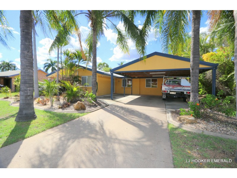 38 Barry Street, Emerald QLD 4720