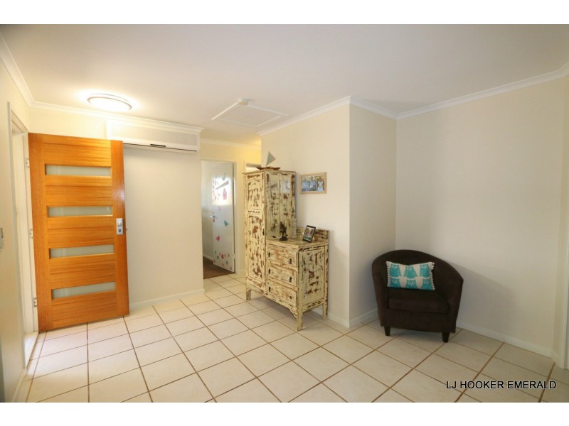 38 Barry Street, Emerald QLD 4720