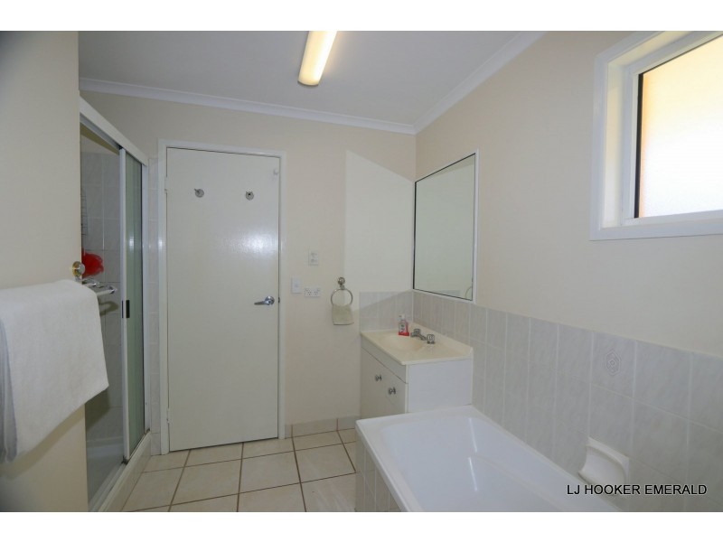 38 Barry Street, Emerald QLD 4720