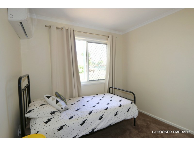 38 Barry Street, Emerald QLD 4720