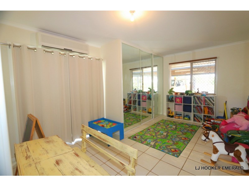 38 Barry Street, Emerald QLD 4720