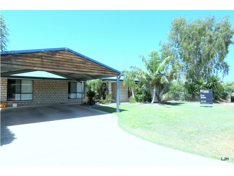 22 Crinum Crescent, Emerald QLD 4720