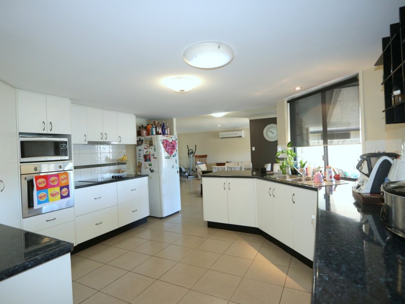 22 Crinum Crescent, Emerald QLD 4720
