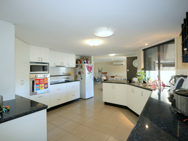 22 Crinum Crescent, Emerald QLD 4720