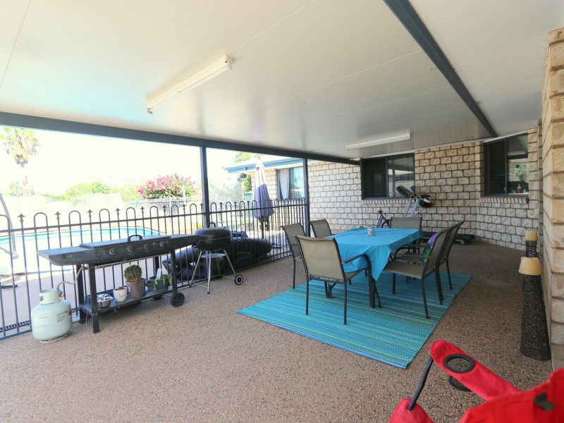 22 Crinum Crescent, Emerald QLD 4720