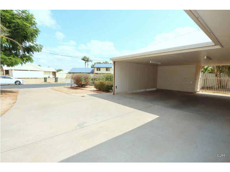 10 Peggy Court, Emerald QLD 4720