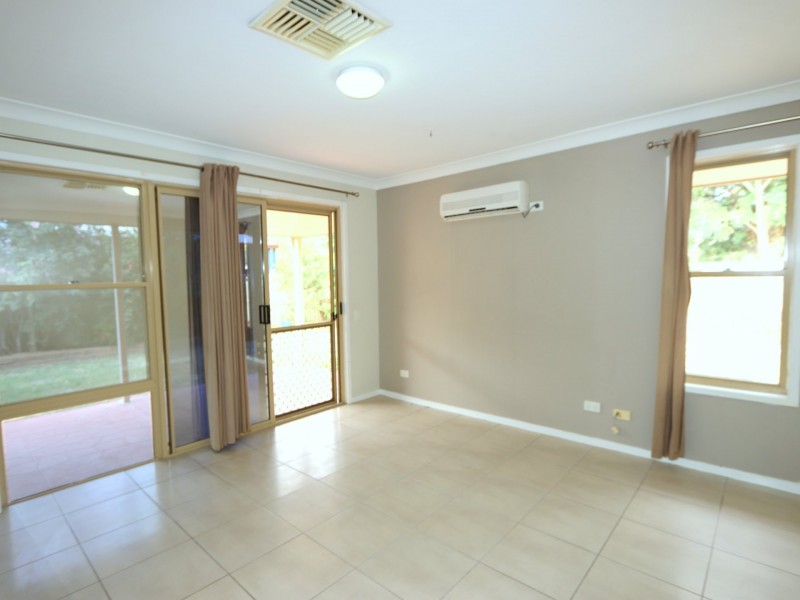 10 Peggy Court, Emerald QLD 4720