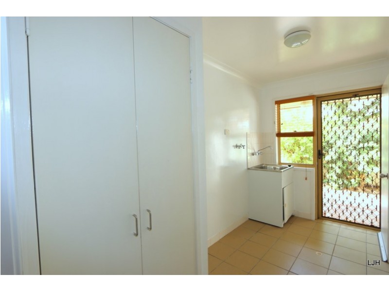 10 Peggy Court, Emerald QLD 4720