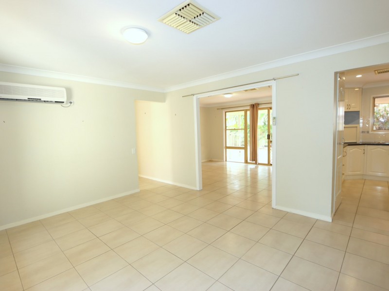 10 Peggy Court, Emerald QLD 4720