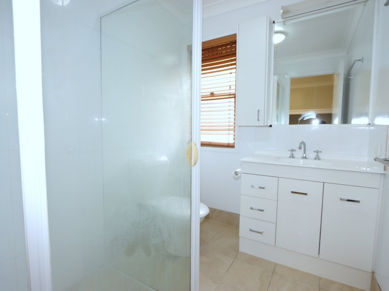 10 Peggy Court, Emerald QLD 4720