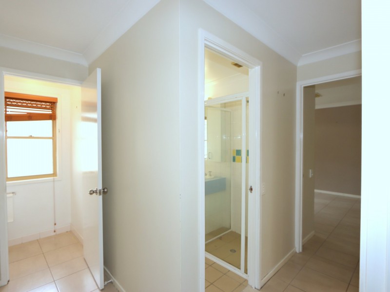 10 Peggy Court, Emerald QLD 4720