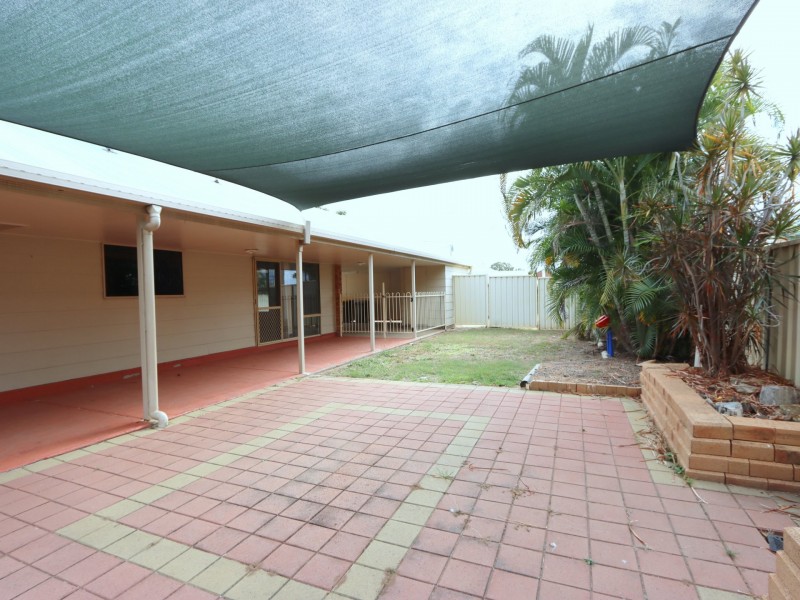 10 Peggy Court, Emerald QLD 4720