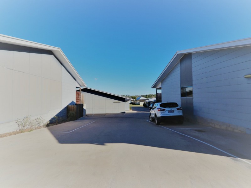 Unit 4/8 Hillcrest Street, Emerald QLD 4720