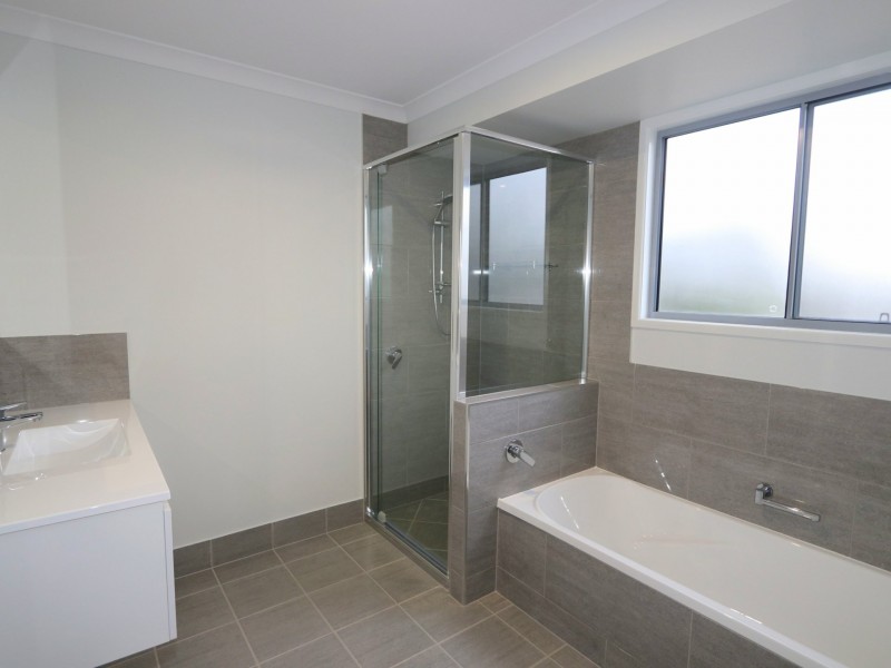 134B Opal Street, Emerald QLD 4720