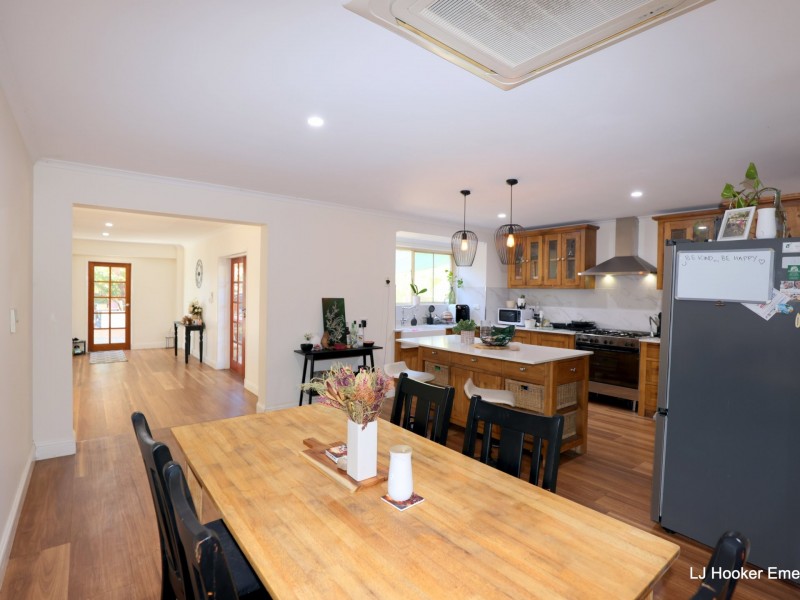 6 Cunningham Dr, Emerald QLD 4720
