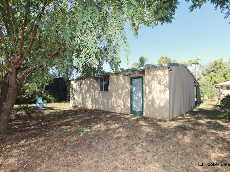 6 Cunningham Dr, Emerald QLD 4720