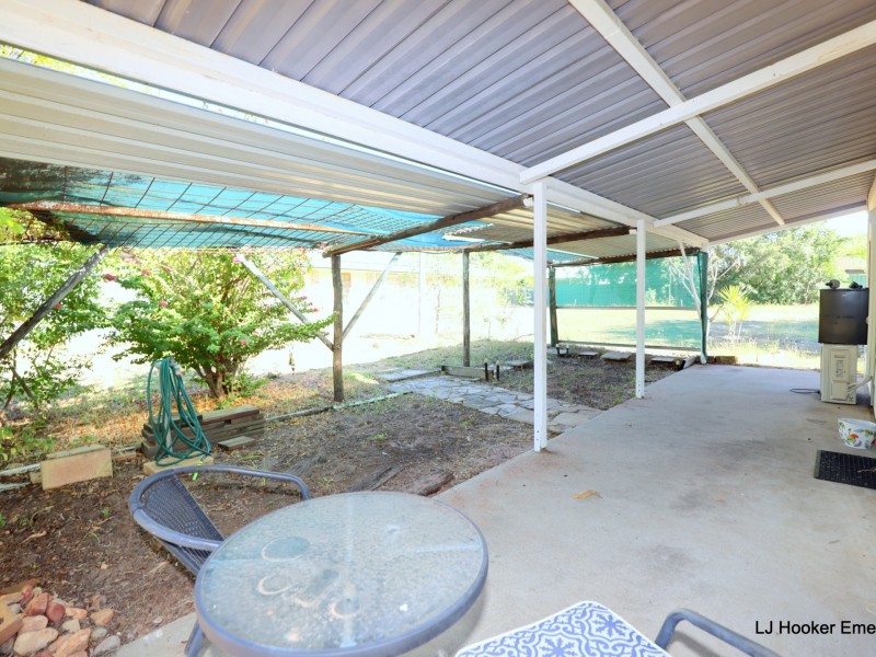 6 Cunningham Dr, Emerald QLD 4720