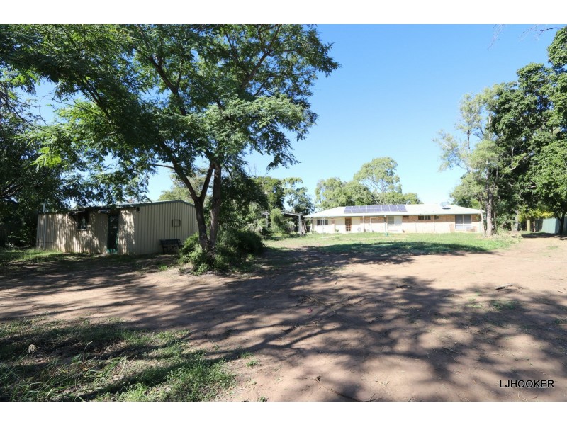 6 Cunningham Dr, Emerald QLD 4720