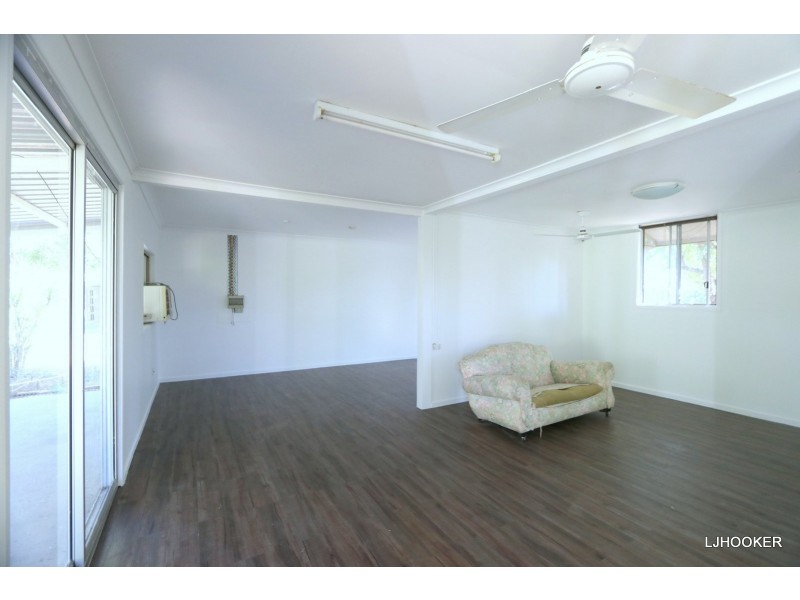 6 Cunningham Dr, Emerald QLD 4720