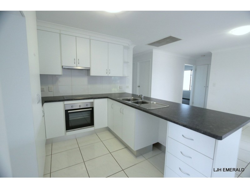 6 Spellman Street, Emerald QLD 4720