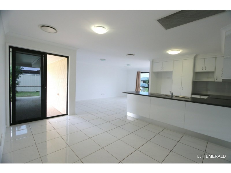 6 Spellman Street, Emerald QLD 4720