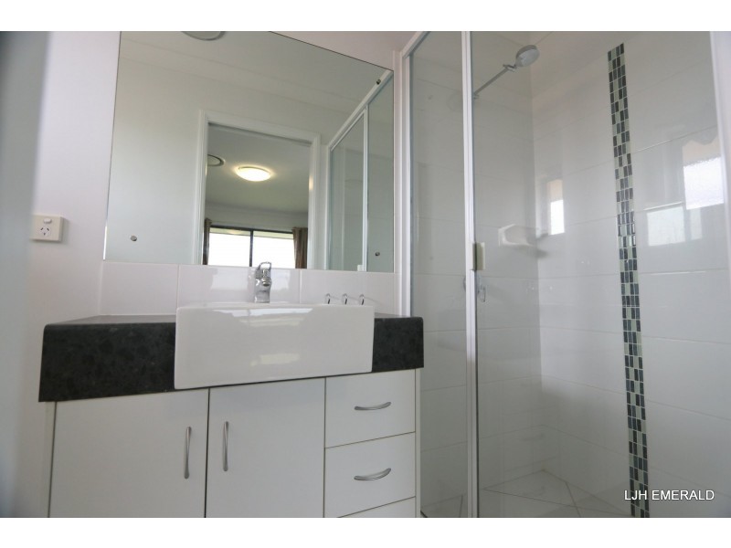 6 Spellman Street, Emerald QLD 4720